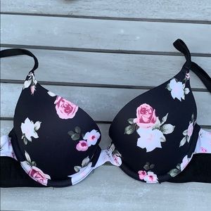 Victoria’s Secret PINK Wear Everywhere Push-up bra